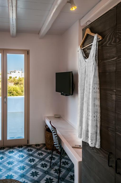 Milia Gi Suites Pollonia Cameră foto