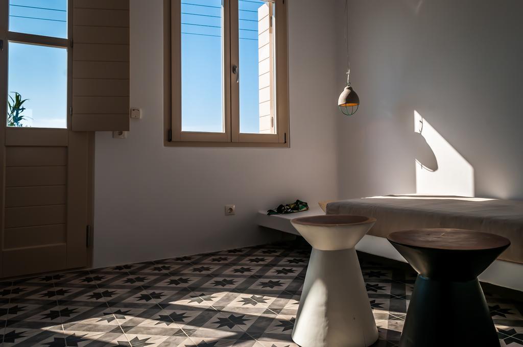 Milia Gi Suites Pollonia Cameră foto