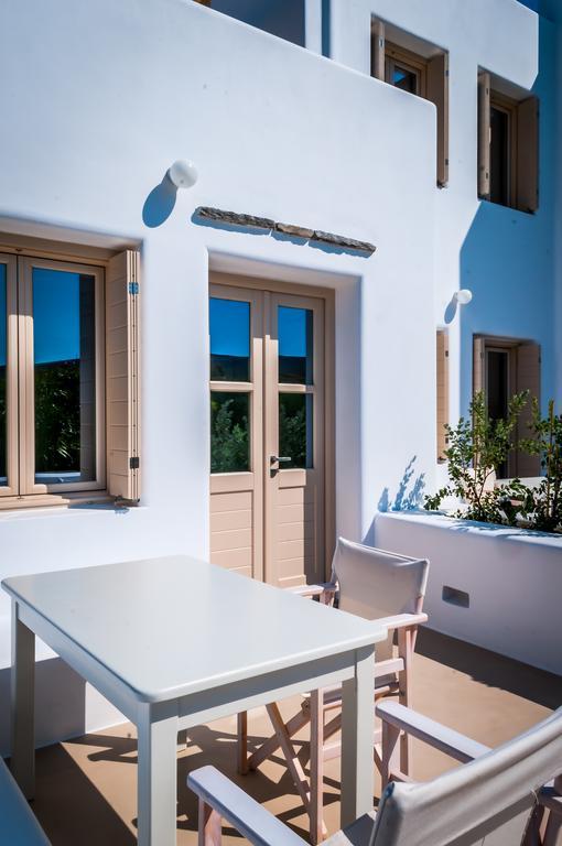 Milia Gi Suites Pollonia Cameră foto
